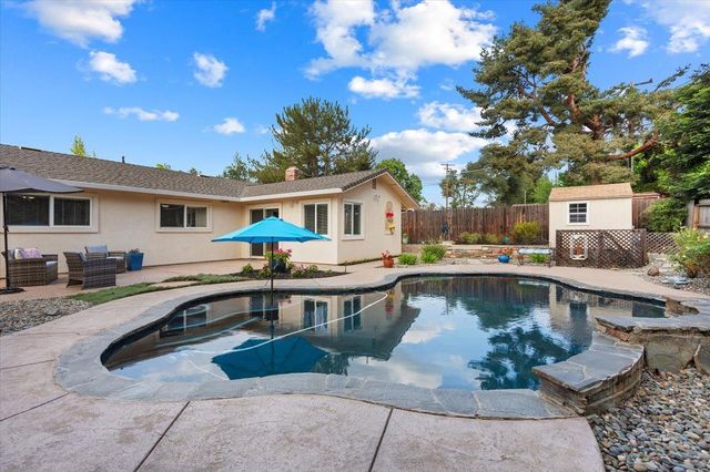 8678 Pardillo Ave, Orangevale, CA 95662