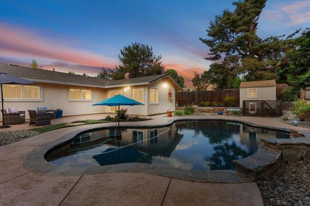 8678 Pardillo Ave, Orangevale, CA 95662