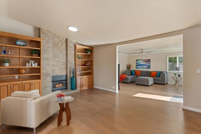 8678 Pardillo Ave, Orangevale, CA 95662