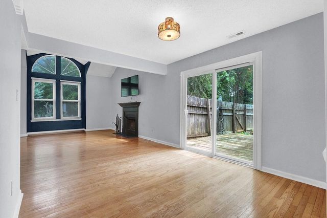 2155 Towne Manor Drive NW, Kennesaw, GA 30144