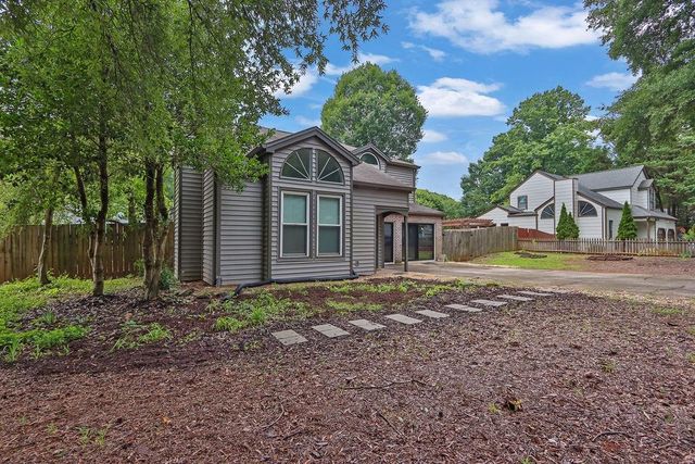 2155 Towne Manor Drive NW, Kennesaw, GA 30144