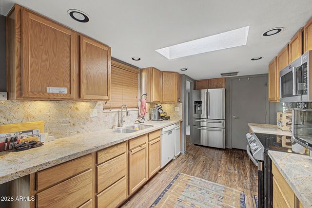 10189 W PINEAIRE Drive, Sun City, AZ 85351