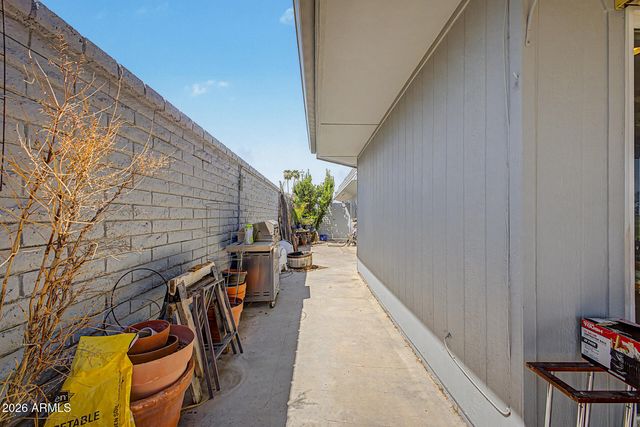10189 W PINEAIRE Drive, Sun City, AZ 85351
