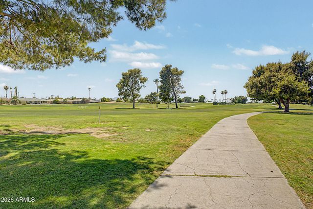 10189 W PINEAIRE Drive, Sun City, AZ 85351