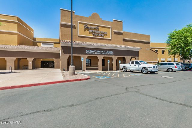 10189 W PINEAIRE Drive, Sun City, AZ 85351