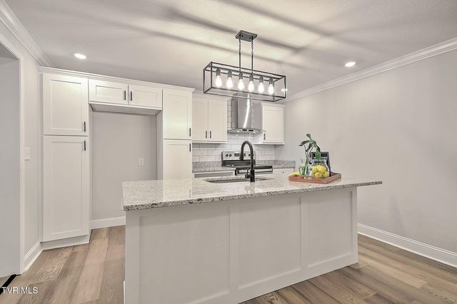 1527 Gray Station Sulpher Springs Road, Jonesborough, TN 37659