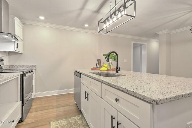 1527 Gray Station Sulpher Springs Road, Jonesborough, TN 37659
