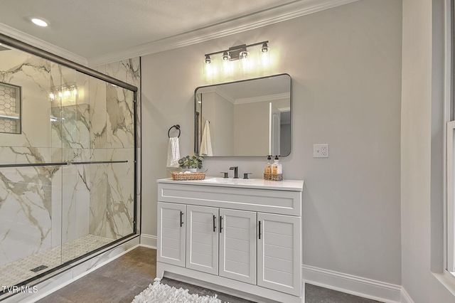 1527 Gray Station Sulpher Springs Road, Jonesborough, TN 37659
