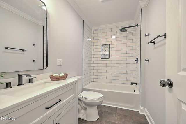 1527 Gray Station Sulpher Springs Road, Jonesborough, TN 37659