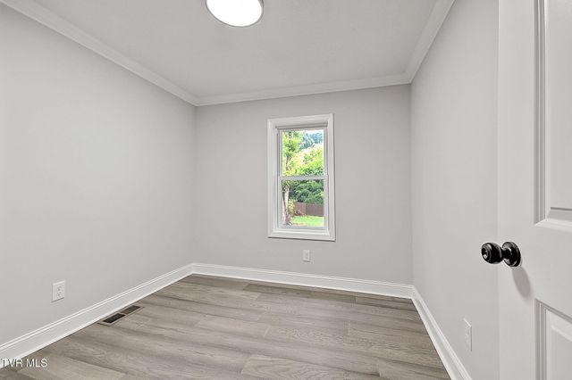1527 Gray Station Sulpher Springs Road, Jonesborough, TN 37659