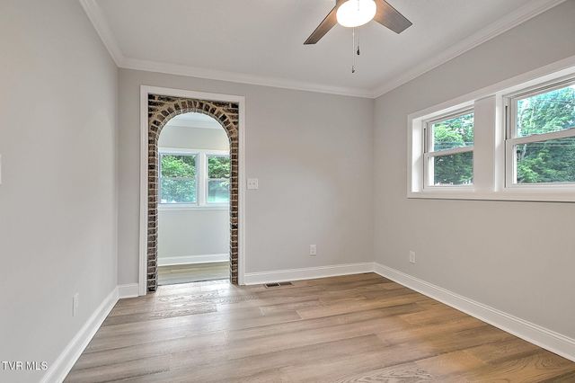 1527 Gray Station Sulpher Springs Road, Jonesborough, TN 37659