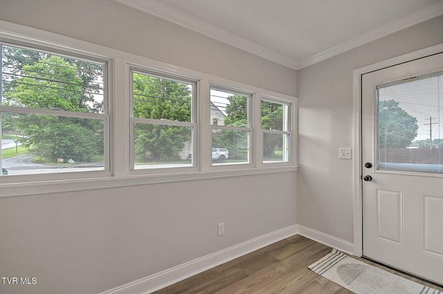 1527 Gray Station Sulpher Springs Road, Jonesborough, TN 37659