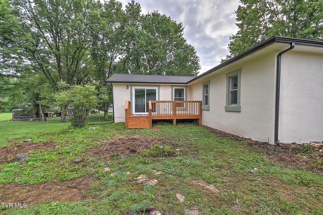 1527 Gray Station Sulpher Springs Road, Jonesborough, TN 37659