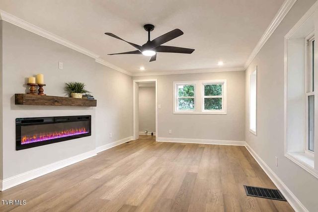 1527 Gray Station Sulpher Springs Road, Jonesborough, TN 37659