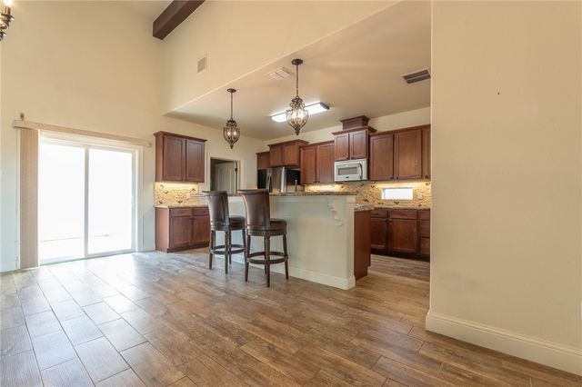 13918 Windjammer Dr, Corpus Christi, TX 78418