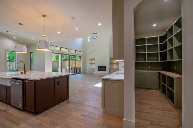 3250 Lancelot Drive, Dallas, TX 75229