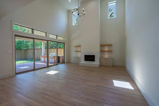 3250 Lancelot Drive, Dallas, TX 75229