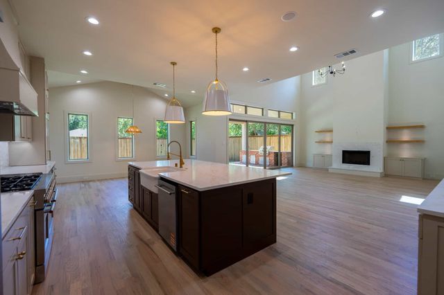 3250 Lancelot Drive, Dallas, TX 75229