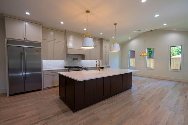 3250 Lancelot Drive, Dallas, TX 75229