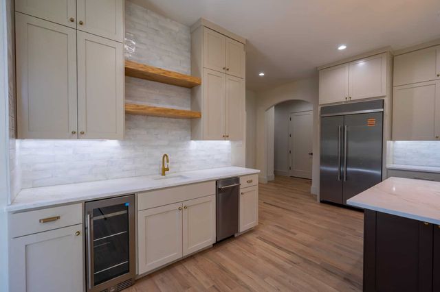 3250 Lancelot Drive, Dallas, TX 75229