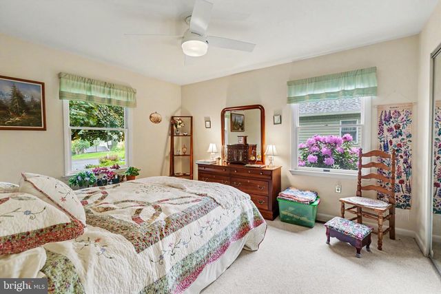 82 FAIRWAY DR, Camp Hill, PA 17011