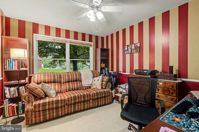 82 FAIRWAY DR, Camp Hill, PA 17011