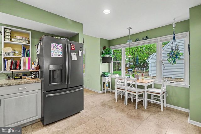 82 FAIRWAY DR, Camp Hill, PA 17011