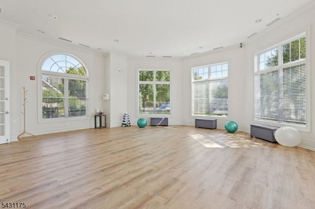 17 Lara Pl, Warren Twp., NJ 07059