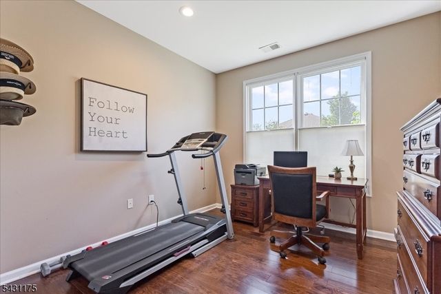 17 Lara Pl, Warren Twp., NJ 07059