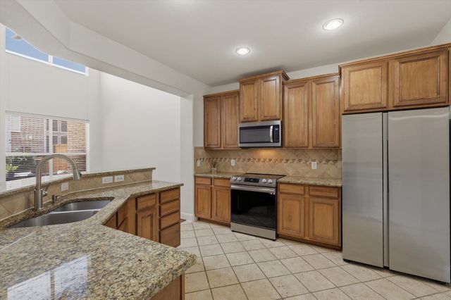 2957 Florence Drive, Lewisville, TX 75067