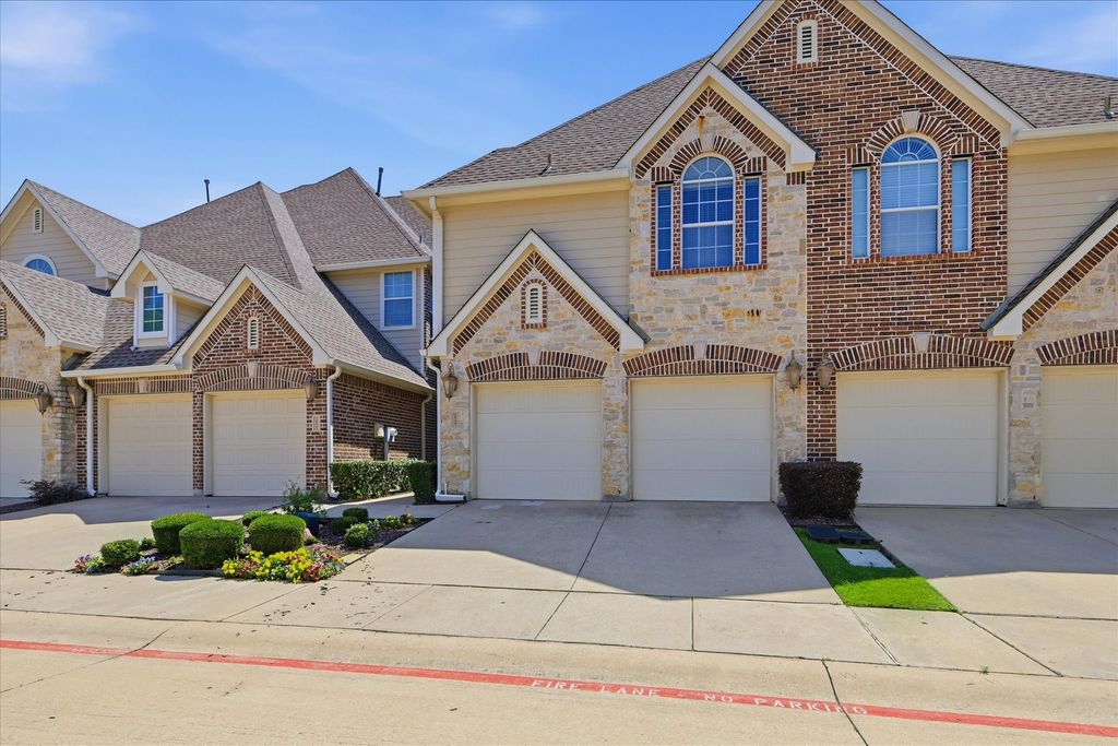 2957 Florence Drive, Lewisville, TX 75067