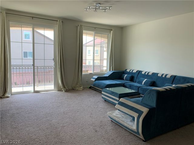 6320 Pear Valley Lane, Las Vegas, NV 89118