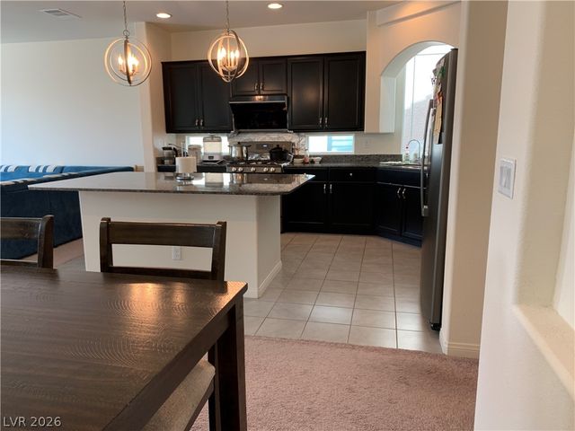 6320 Pear Valley Lane, Las Vegas, NV 89118