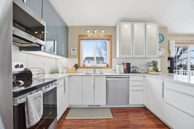 3534 42nd Avenue S, Fargo, ND 58104