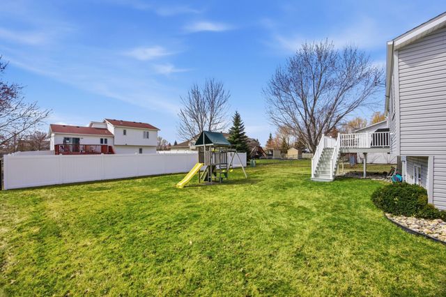 3534 42nd Avenue S, Fargo, ND 58104