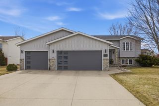 3534 42nd Avenue S, Fargo, ND 58104