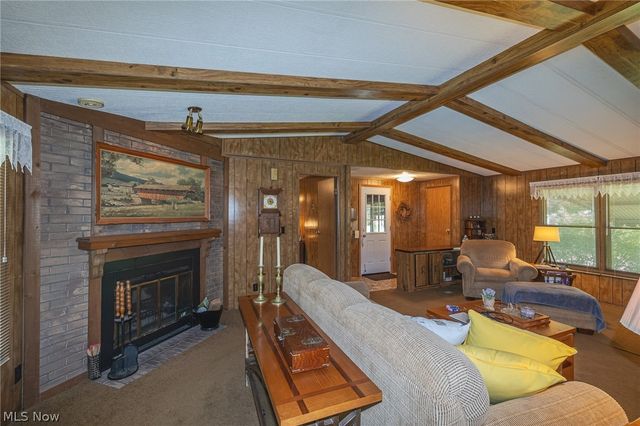 4 Overland Drive, Olmsted Twp, OH 44138