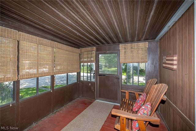 4 Overland Drive, Olmsted Twp, OH 44138