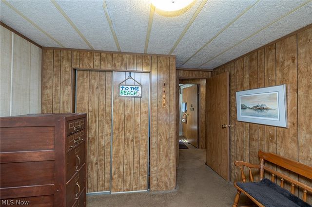 4 Overland Drive, Olmsted Twp, OH 44138