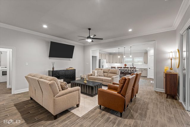 407 Blanchard Loop, Bossier City, LA 71111