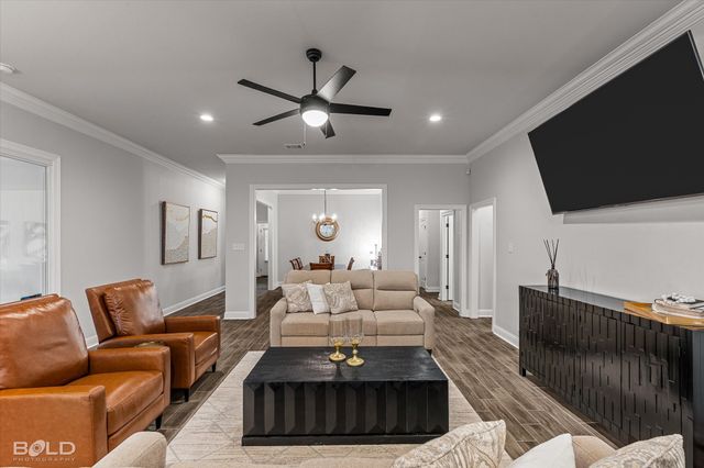 407 Blanchard Loop, Bossier City, LA 71111