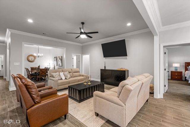 407 Blanchard Loop, Bossier City, LA 71111