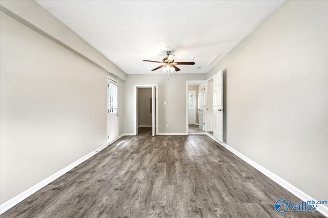 201 Larkwood Drive SW, Decatur, AL 35601