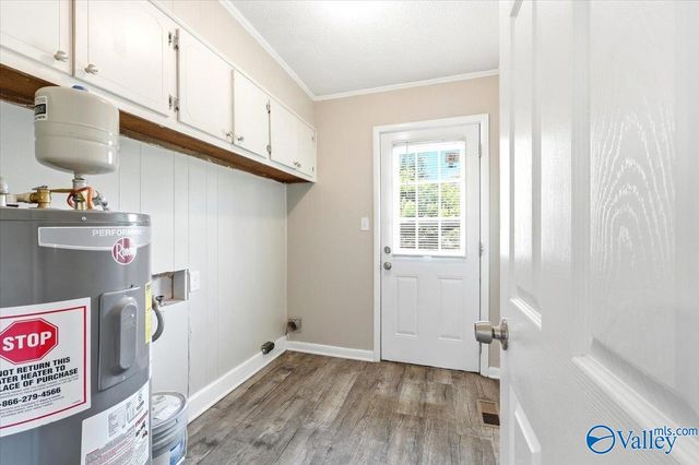 201 Larkwood Drive SW, Decatur, AL 35601