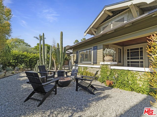1528 N Curson Avenue, Los Angeles, CA 90046