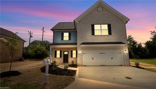 135 Glasmere Court, Winston-salem, NC 27101