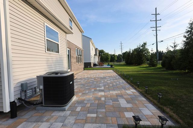 41261 Snowdon Drive, Clinton Twp, MI 48038