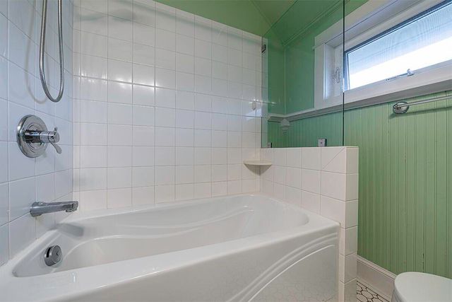 563 Rock St & 152 Maple St, Ashland, OR 97520