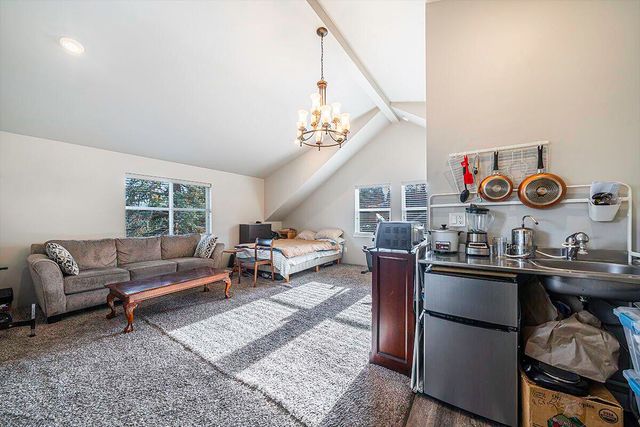 563 Rock St & 152 Maple St, Ashland, OR 97520