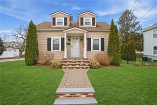 11 Tampa Street, West Warwick, RI 02893